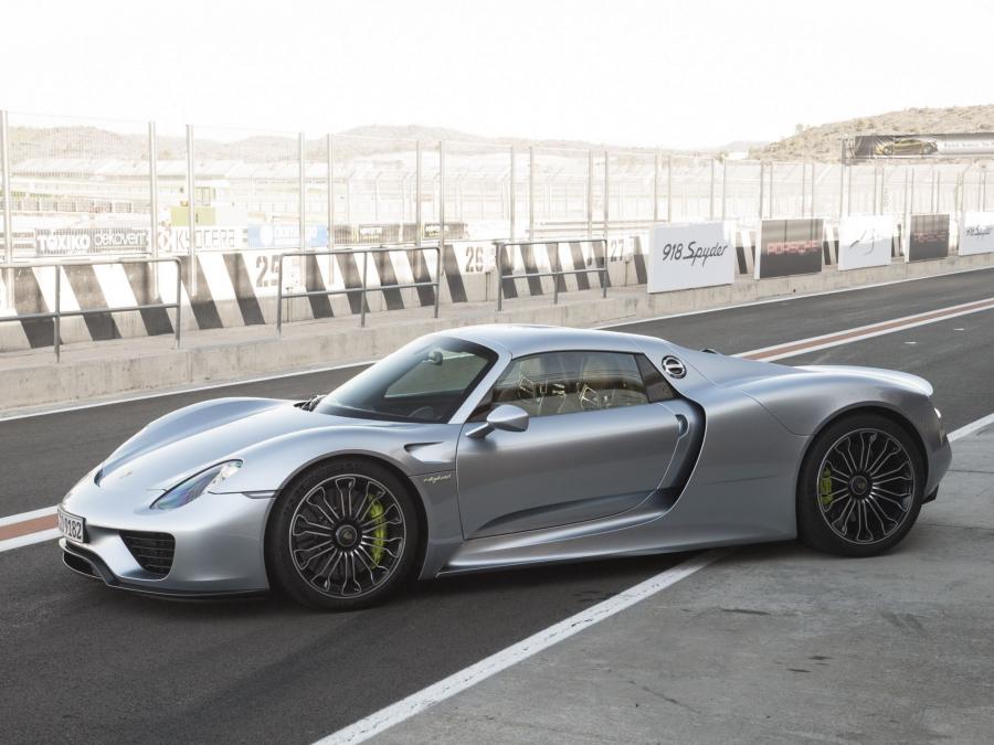  Porsche 918 Spyder 2014 года  (фото 52 из 111)